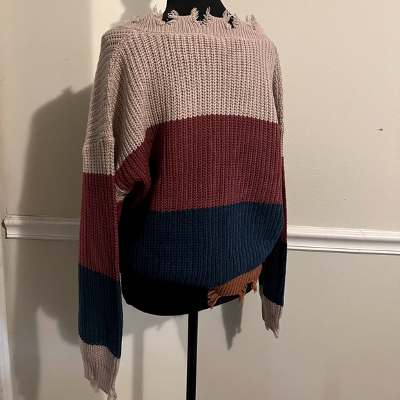 Distressed Cropped Sweater - Picture 2 of 3